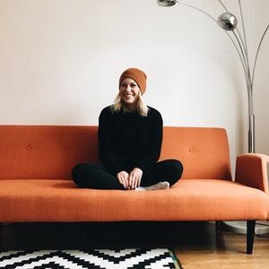 Meet your Posher, Danae